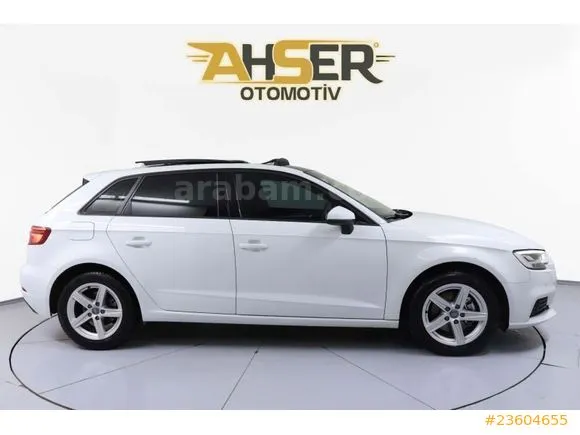 Audi A3 A3 Sportback 35 TFSI Dynamic Image 4